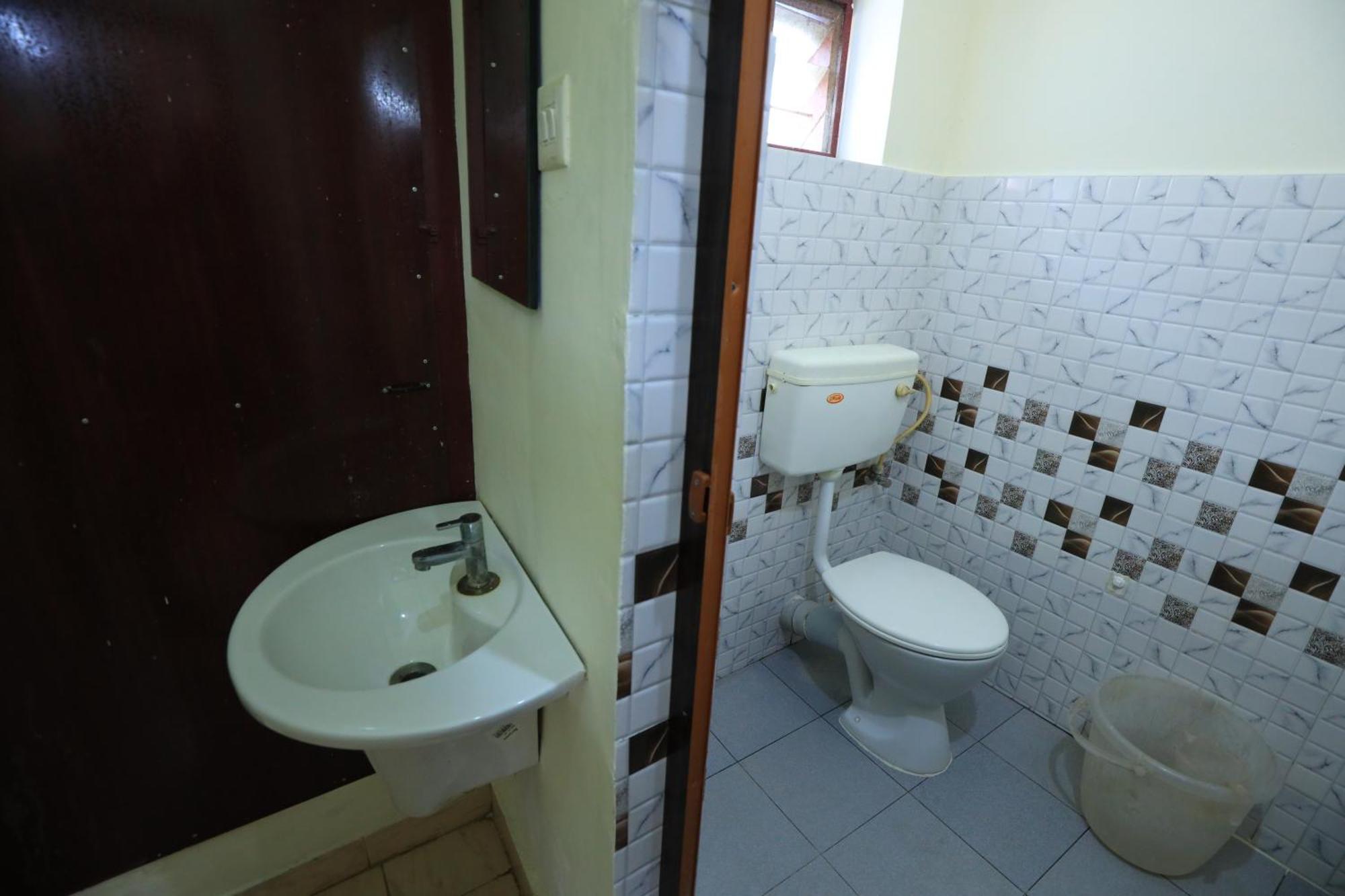 Hotel Gamas Inn Thiruvananthapuram Eksteriør billede